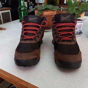 Danner Women's Java & Black Jag Waterproof Hiking Boot Size 8